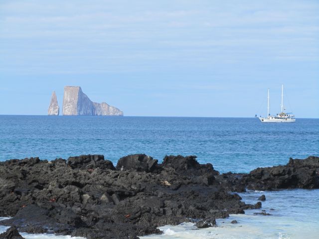 618x457 pixels (57K)